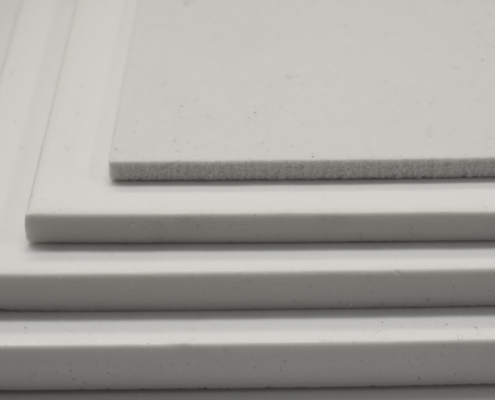 Thin polyurethane aerogel boards and sheets